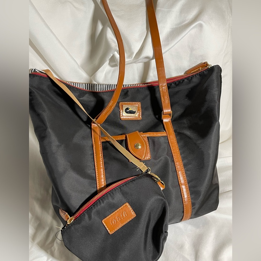 Black Dooney & Bourke 2 piece bag
